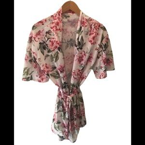 Show Me Your Mumu Floral Brie Shortie Robe Matching Belt One Size O/S New